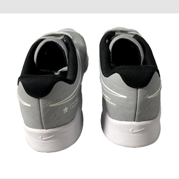 Nike Star Runner 2 Wolf Grey White Athletic Running Shoes Youth Size 3.5 - Picture 6 of 12